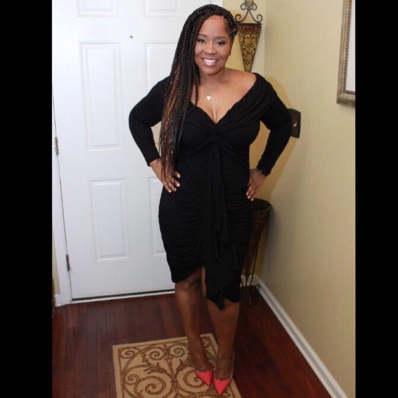 Fashion Nova Dresses & Skirts - Fashionnova Gorgeous Black Midi Dress🖤